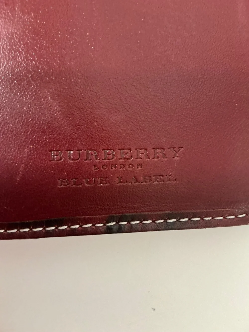 Burberry burgundy nova check nylon leather trim clutch wallet - Picture 6 of 10